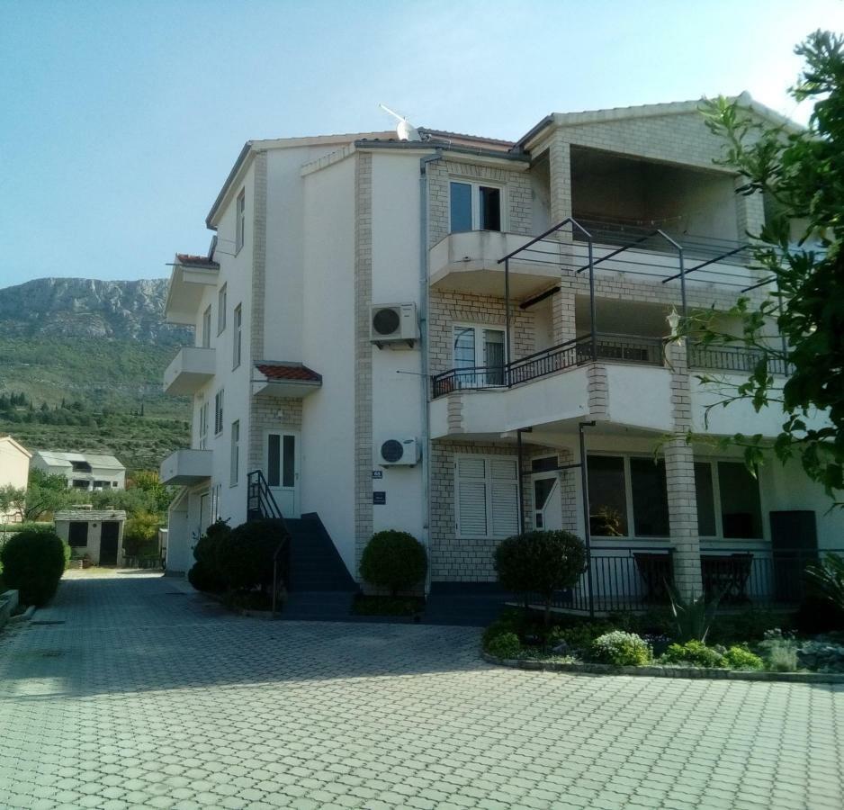Apartman Luka Kaštela Exteriör bild