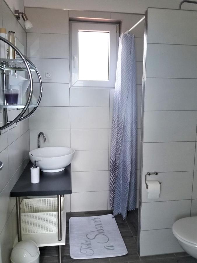 Apartman Luka Kaštela Exteriör bild