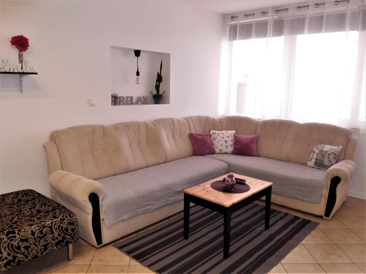 Apartman Luka Kaštela Exteriör bild