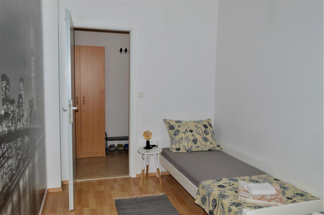 Apartman Luka Kaštela Exteriör bild